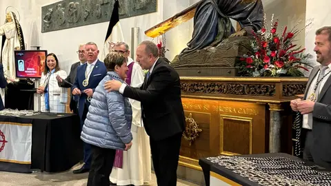 Más de 200 nuevos hermanos se unen a la Hermandad de la Tercera Caída