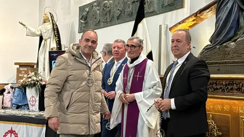 Más de 200 nuevos hermanos se unen a la Hermandad de la Tercera Caída