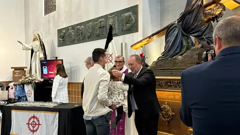Más de 200 nuevos hermanos se unen a la Hermandad de la Tercera Caída