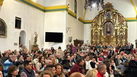Más de 200 nuevos hermanos se unen a la Hermandad de la Tercera Caída