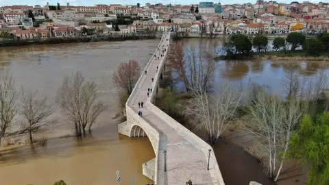 Puente de Piedra vista de dron, imágenes del Ayto