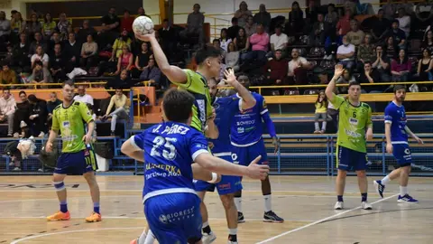 Balonmano Caja Rural de Zamora vs Base Oviedo_2