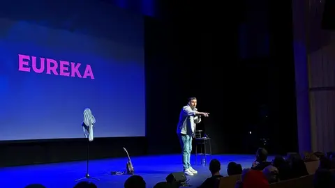 Mikel Teatro Ramos Carrión