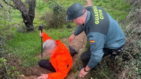 Una peregrina de 73 años, rescatada tras caer por un terraplén en el Camino de Santiago en Zamora. Guardia Civil