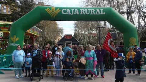 Zamora se vuelca con el autismo en una marcha que une a decenas de familias