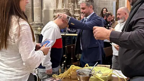 nuevos hermanos Hermandad de Jesús Luz y Vida _9