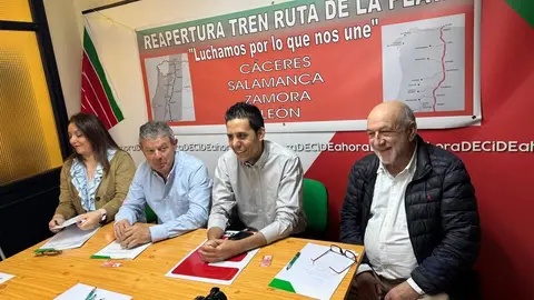 Representantes de diversas formaciones políticas locales y provincialistas de las provincias de Zamora, León, Salamanca y Cáceres