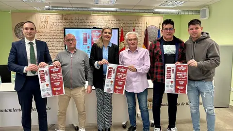 Rafa Guerrero arbitrará el Primer Torneo de Fútbol 7 por el Día del Niño en Benavente