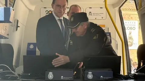 VIDOC, la oficina móvil de DNI y pasaporte _17