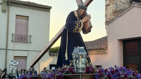El Nazareno de San Frontis inaugura en el atardecer la Semana Santa de Zamora