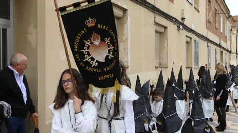 Colegio Nuestra Señora del Rocío - Fundación Amor de Dios, procesión de Nuestra Madre de las Angustias