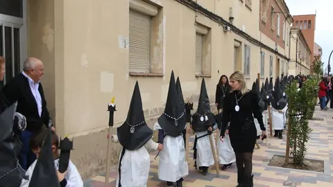 Colegio Nuestra Señora del Rocío - Fundación Amor de Dios, procesión de Nuestra Madre de las Angustias