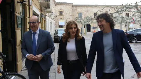 exposición Vestir de Barro 