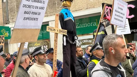 Protesta de los bomberos y policías municipales de Zamora