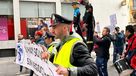 Protesta de los bomberos y policías municipales de Zamora