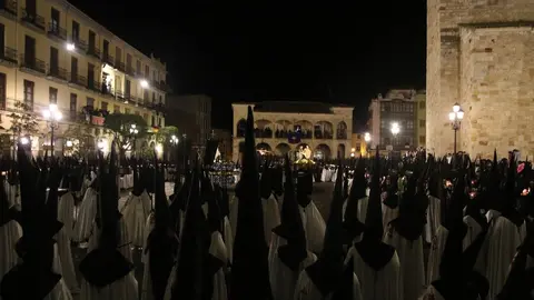 Hermandad de Jesús en su Tercera Caída