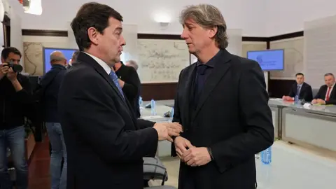 Mañueco y Carlos Martínez