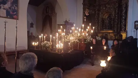 Soledad en toro suspendida