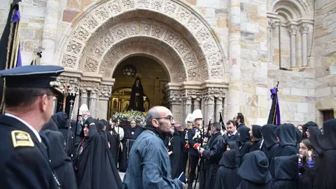 La Soledad no sale en procesión por la lluvia _15
