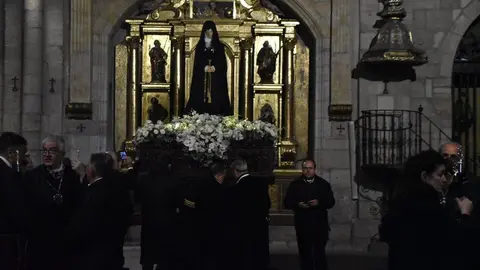 La Soledad no sale en procesión por la lluvia _44