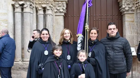 La Soledad no sale en procesión por la lluvia _46