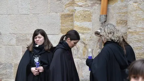 La Soledad no sale en procesión por la lluvia _53