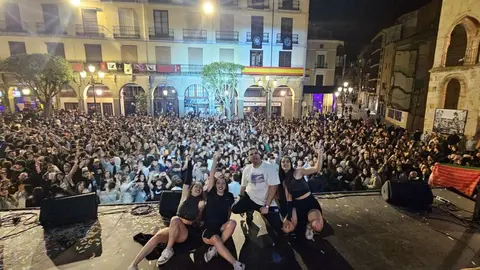 Domingo de Resurección en la Plaza Mayor de Zamora  (3)