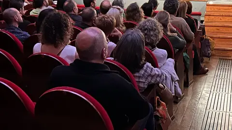 Un Sublime Error, Teatro Principal
