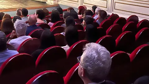 Un Sublime Error, Teatro Principal