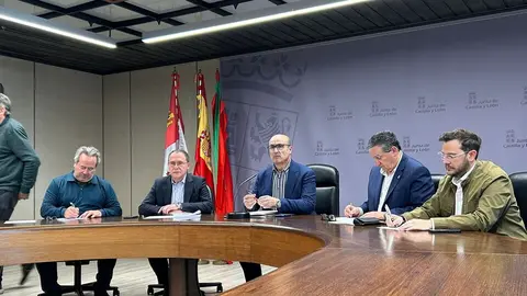 Cien pueblos de Zamora continúan incomunicados tras el gran apagón eléctrico. Cecopi