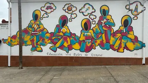 Un mural contra el sexismo da inicio a las fiestas de San José Obrero en Zamora