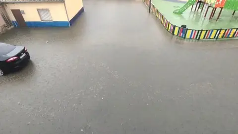 la lluvia inunda varias zonas de Zamora (3)