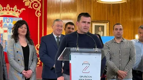 Adrián Quirogas, alcalde de Otero de Bodas 