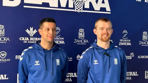 Saulo Hernández y Jacob Round. CB Zamora