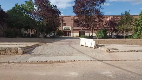 Derribo escuelas de Santo Domingo Toro