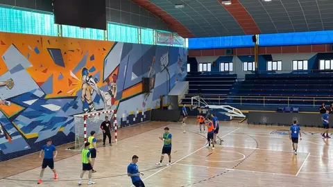 Entrenamiento a puerta abierta. BM Zamora