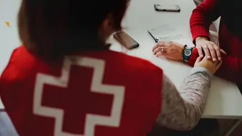 manita_heart-cruzroja