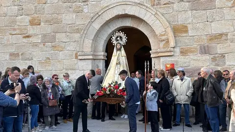 Procesión y bendición de campos en el barrio de San Isidro en Zamora
