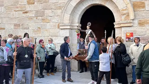 Procesión y bendición de campos en el barrio de San Isidro en Zamora