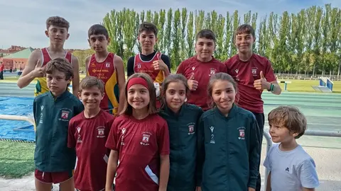 Vino Toro. Parte de la expedicion sub 12 y sub 14 del vino toro caja rural a burgos