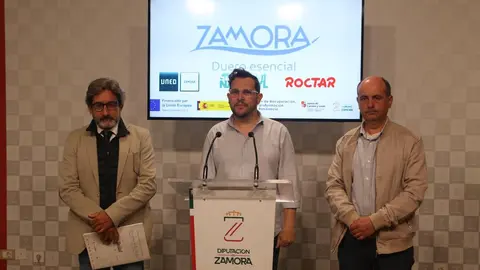 Victor López presenta Jornadas formativas astroturismo