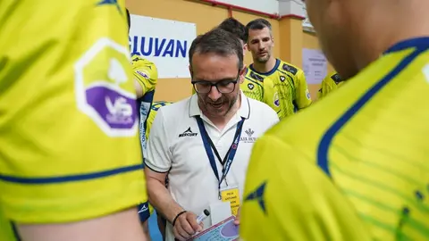 Félix Mojón renueva hasta 2026