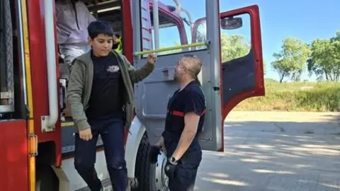 Estudiantes británicos, bomberos de Tierras de Aliste