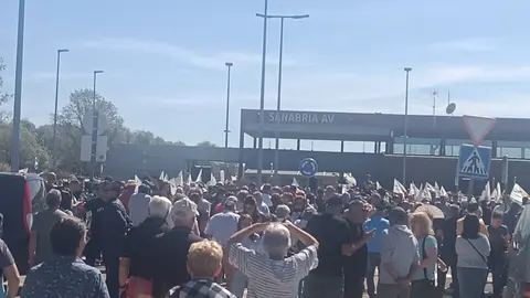 Miles de voces se alzan en Otero contra el recorte ferroviario