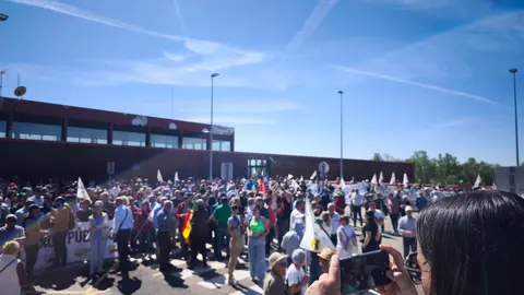 Miles de voces se alzan en Otero contra el recorte ferroviario