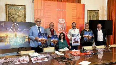 Presentación Little Opera