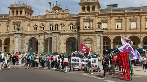 Manifestación contra supresión tren Zamora_14