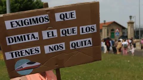 Manifestación contra supresión tren Zamora_17