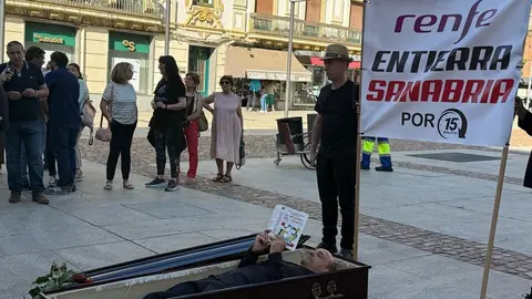 Zamora exige el regreso del AVE_2
