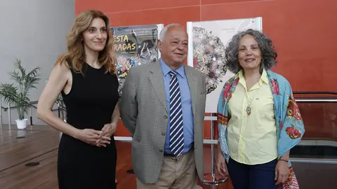 Gonzalo Santonja asiste a la Fiesta Miradas